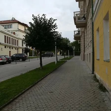 Apartman U Divadla *